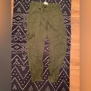 Army green lyocell joggers. EUC.
